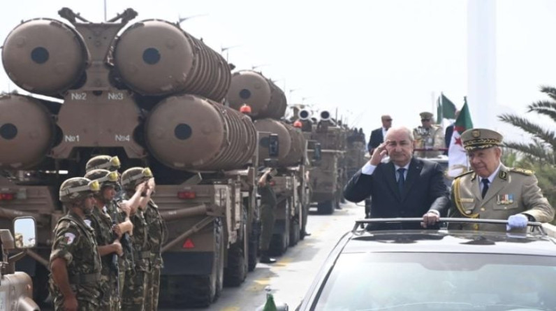 بعد تخصيص أكبر ميزانية عسكرية في تاريخها.. هل ستجد الجزائر سوقا لاحتياجاتها الحربية أم ستواجه السيناريو الخليجي؟